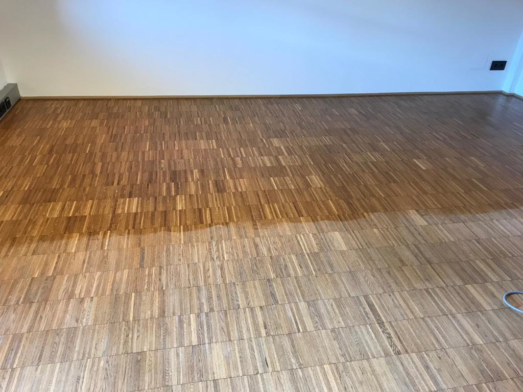 Sanierung von Laminatböden durch GRG Gebäudereinigung Ginther